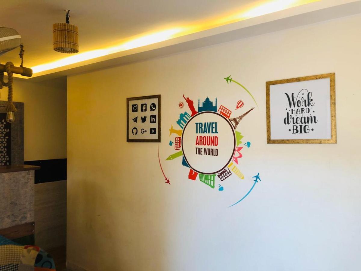Social Hubz Hostel 뭄바이 외부 사진